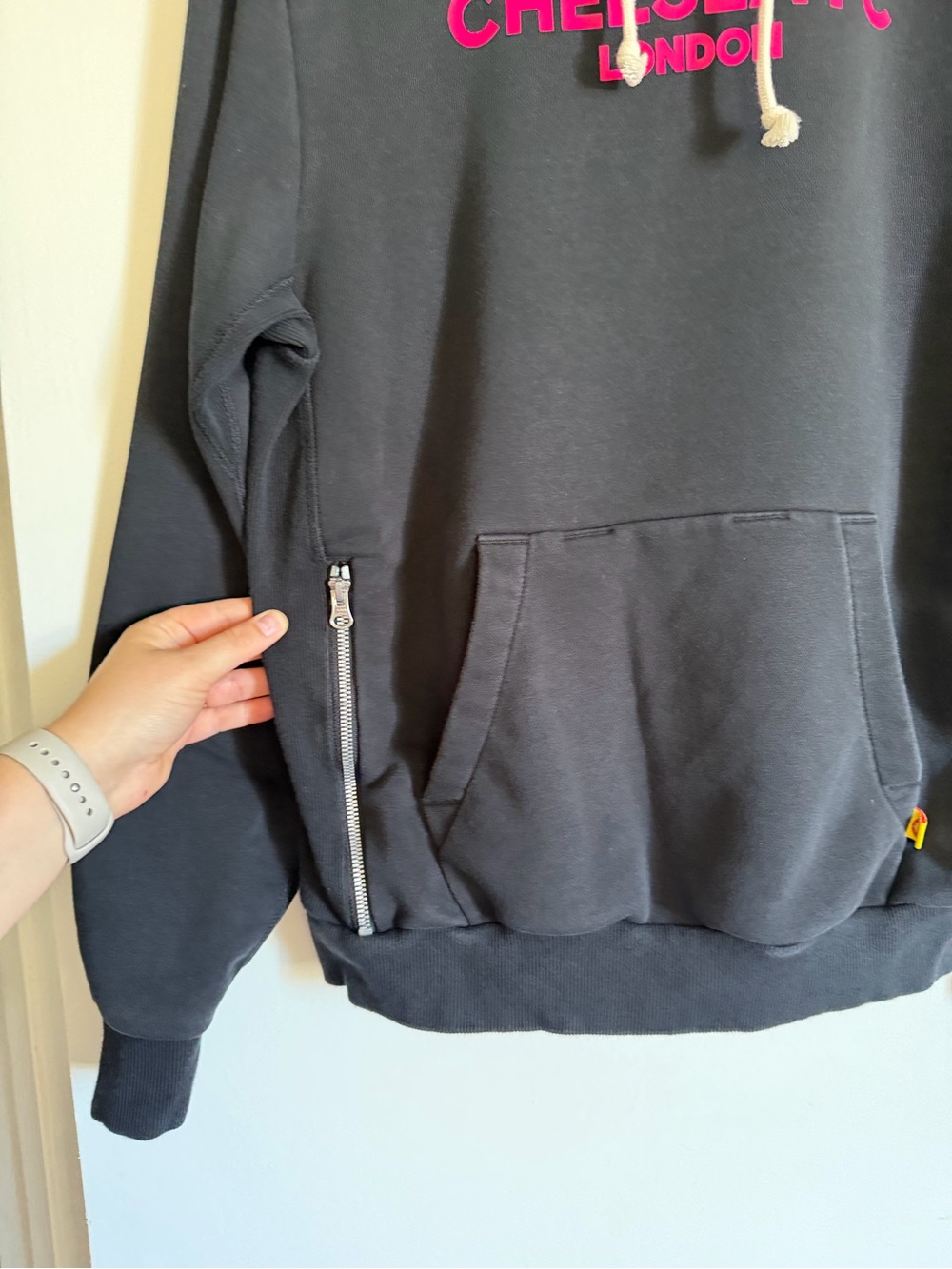 Nike Chelsea FC Soccer Black/Pink Standard Issue Performance Pullover Hoodie - Picture 6 of 11